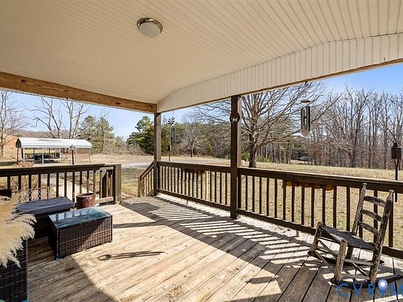 3rd image of 2075 S Genito Rd