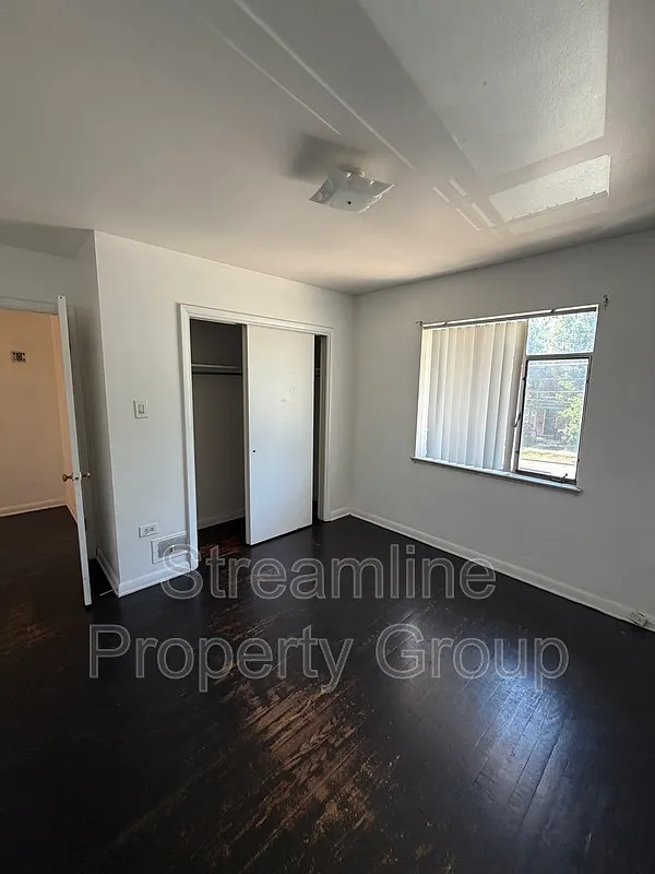 2 bed, 1.0 bath, 1000 sqft, $1,400 — Photo 4