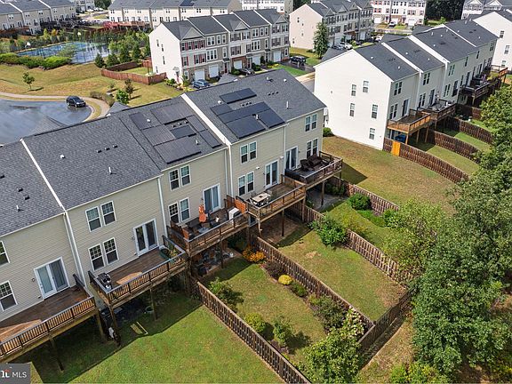 5th image of 154 Solara Dr