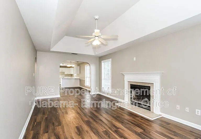 108 Flagstone Ln — Photo 4