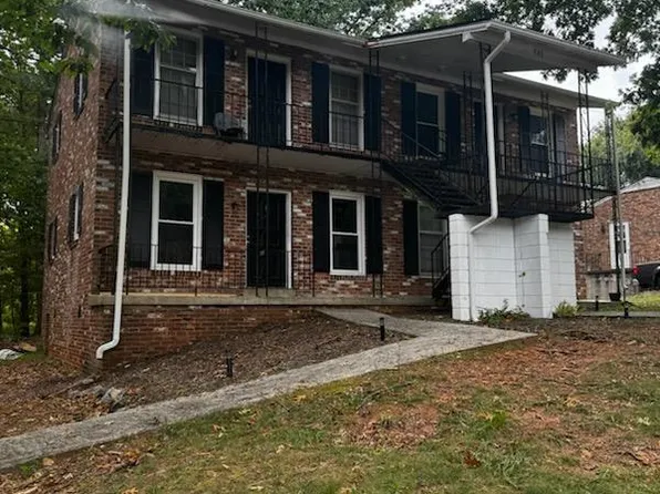 940 Myrtle Rd, Martinsville, VA 24112