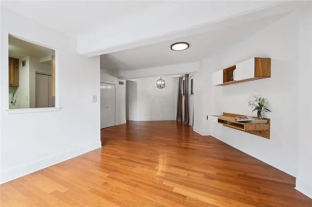 333 Julia St #204 — Photo 6