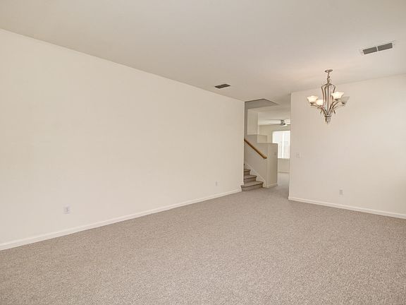 3rd image of 6816 Salewsky Ct
