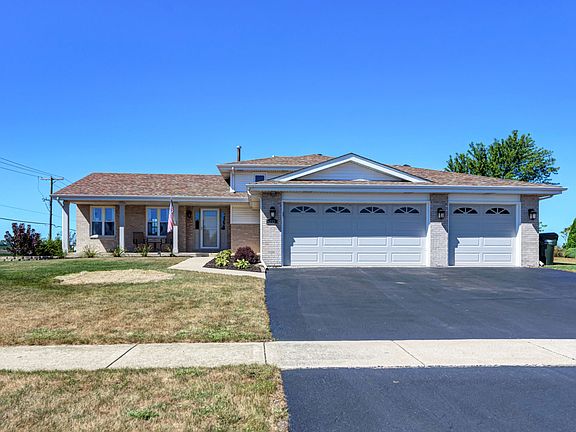 5th image of 993 Wildwood Dr