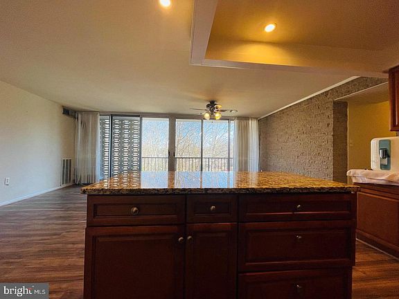 4th image of 4360 Ivymount Ct APT 41