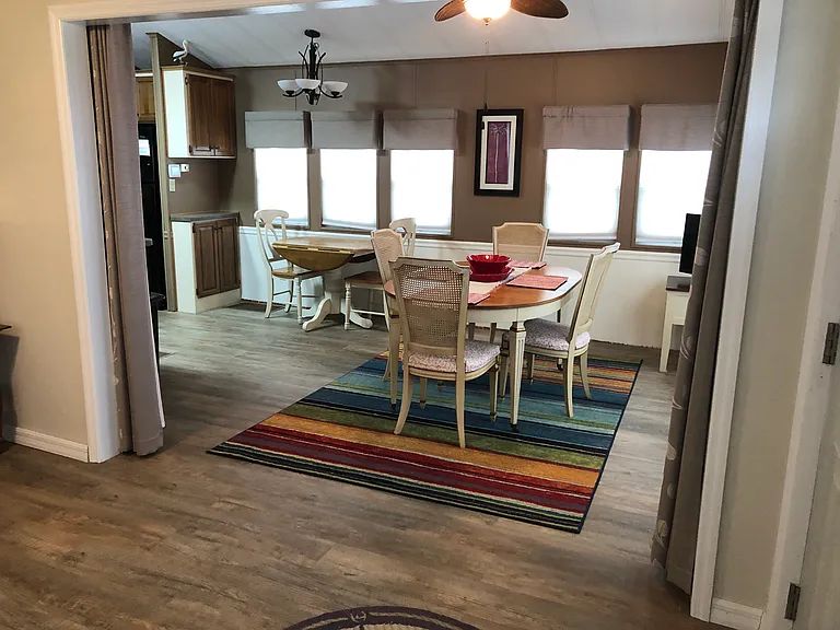 217 Crown Point Dr — Photo 6