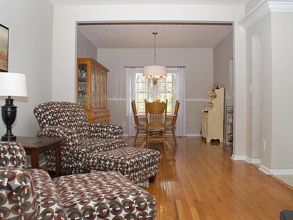 4th image of 6145 Albury Dr
