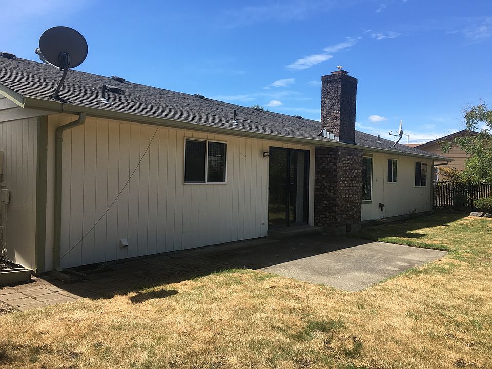 1st image of 111 Sunnyside Dr
