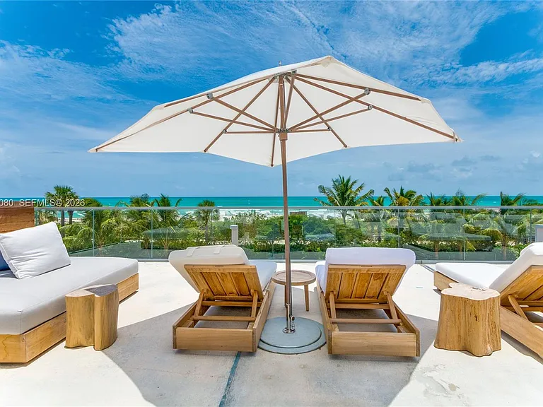 2301 Collins Ave #1009 — Photo 32