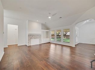 7405 Armstrong Ln, Rowlett, TX 75089