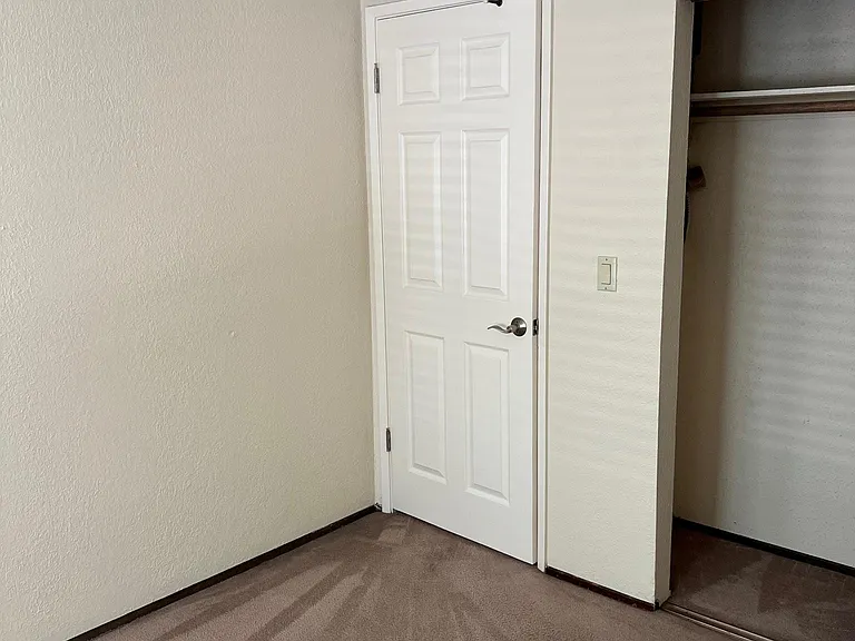 1801 H St #7 — Photo 23