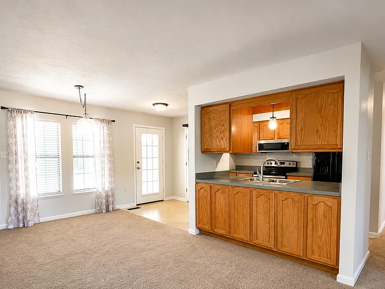 8006 Wilnoty Dr — Photo 6