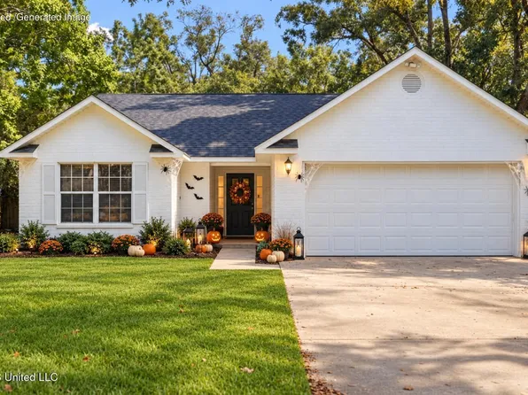 8820 Mermaid Ave, Ocean Springs, MS 39564