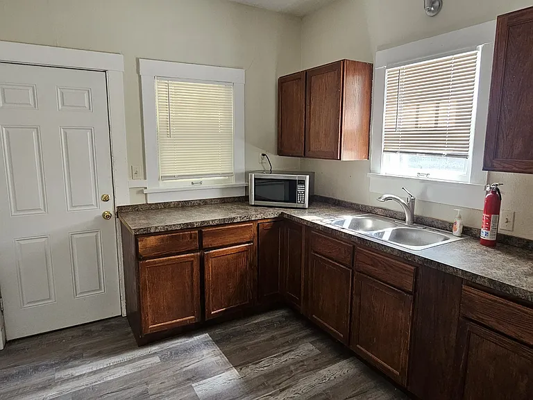 532 N Estelle Ave — Photo 5