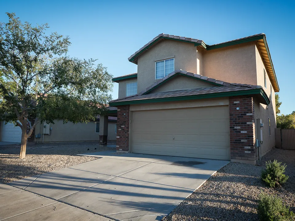 2917 W Pecan Rd