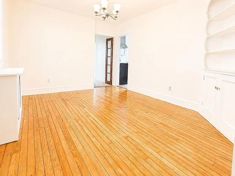 522 E Main St #B — Photo 11