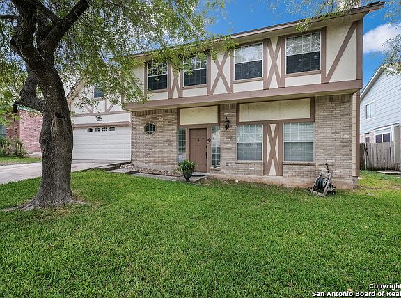 3rd image of 11642 Old Hills Ln
