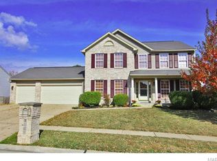 3141 Meadow Pass Dr, Florissant, MO 63031