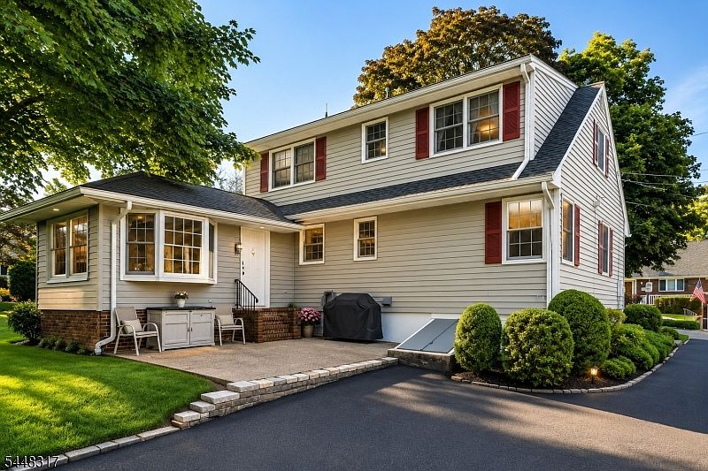 1st image of 29 Giannone Rd