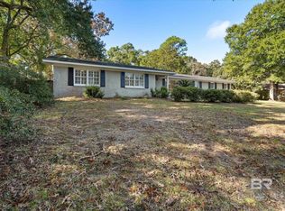 3807 Hillcrest Ln, Mobile, AL 36693