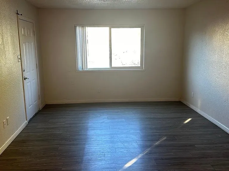 10333 Mills Tower Dr #1 — Photo 3