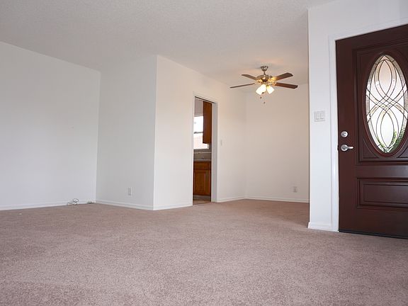5th image of 15529 Dalwood Ave