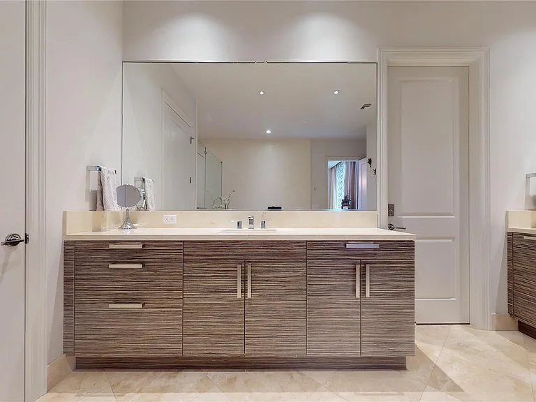 1409 Post Oak Blvd #902 — Photo 12