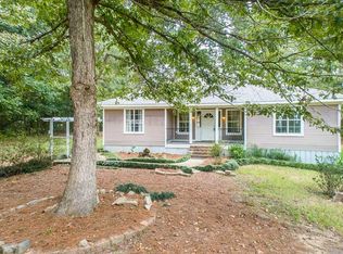 119 David Henderson Rd, Pelahatchie, MS 39145