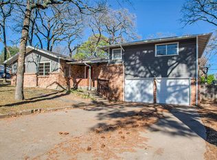 1048 Barbara Ann Dr, Hurst, TX 76053