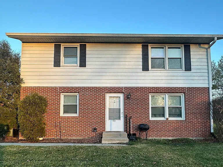 3721 N 250 W — Photo 1