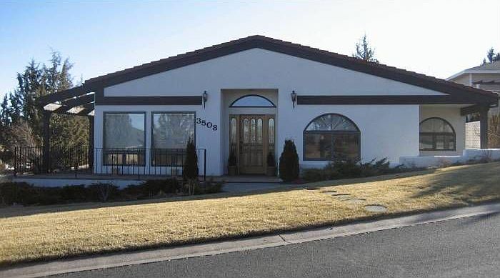 3508 SW Hillcrest Dr.