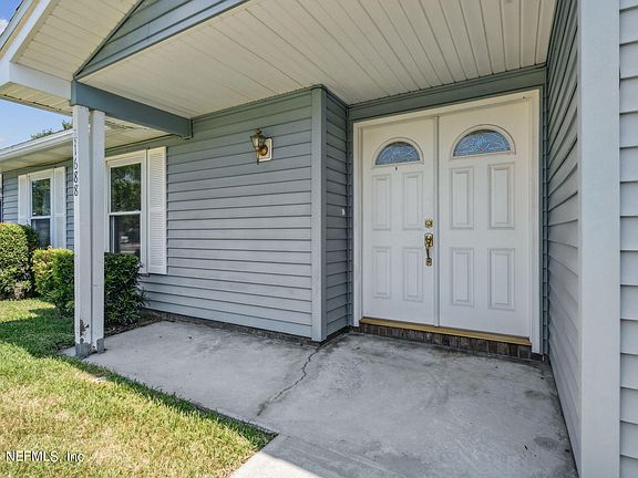 5th image of 1688 BARTLETT Avenue