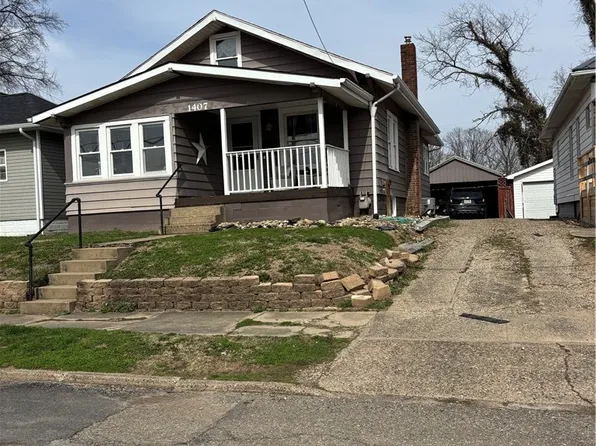 1407 Elm St, Cambridge, OH 43725