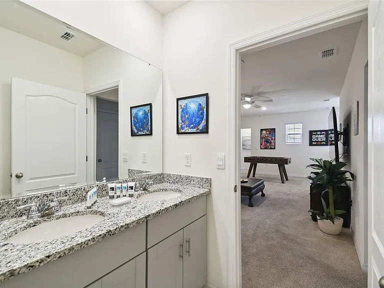 7704 Oakmoss Loop — Photo 26