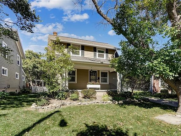 2nd image of 235 Aberdeen Ave