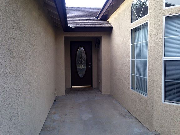 3rd image of 8718 Hoodsport Ave