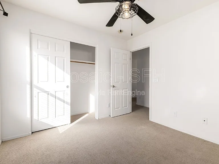 2656 E Boston St — Photo 22