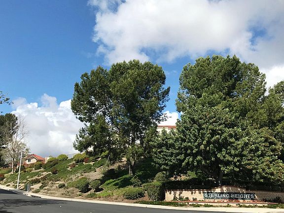 Beautiful Sterling Heights Home in an Ideal Hilltop Location