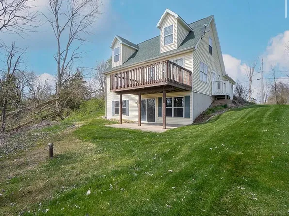 14235 Northmoor Dr, Cement City, MI 49233
