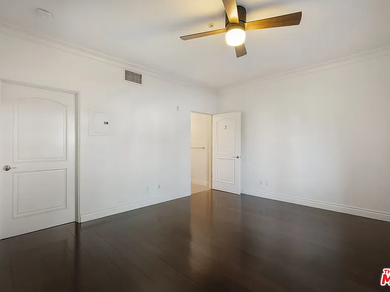 851 N San Vicente Blvd #102 — Photo 26