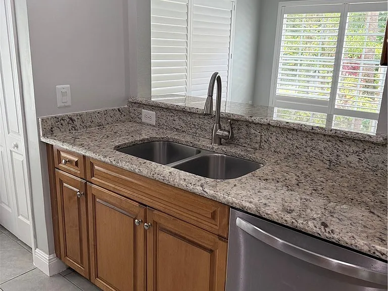 9470 Ivy Brook Run #810 — Photo 6