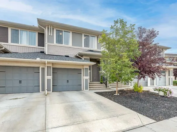 497 W Hillcrest Rd SW, Airdrie, AB T4B 4T8