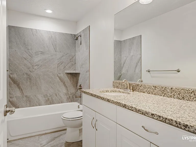355 W 200 S #115 — Photo 26