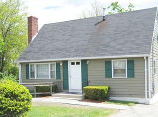 2 Williams Ln, Woburn, MA 01801