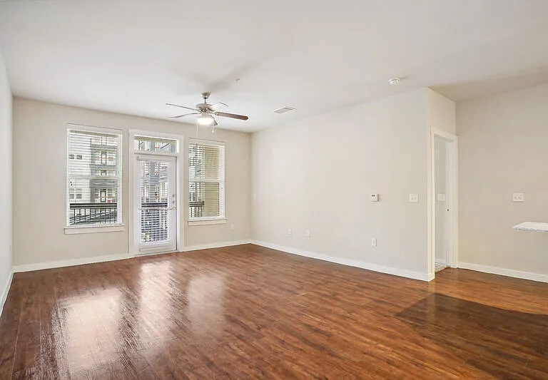 4000 Hulen Apartments — Photo 14