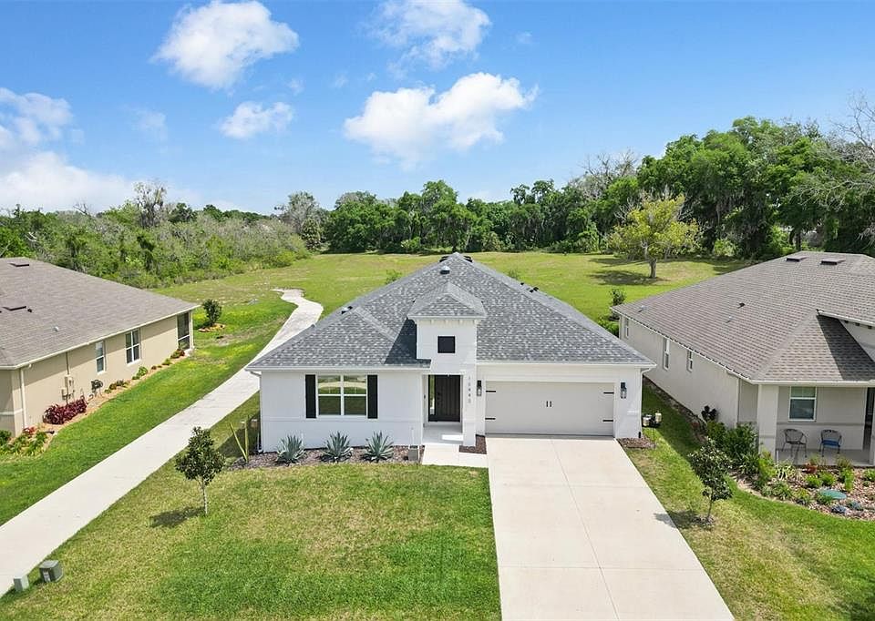 1st image of 10443 Spring Lake Dr