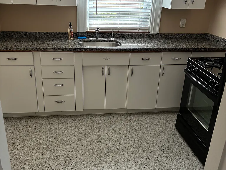 131 Irving Ave #3 — Photo 8
