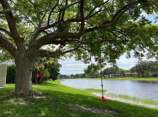 333 Berenger Walk, Royal Palm Beach, FL 33414