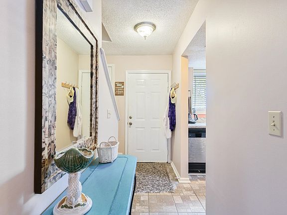 5th image of 100 Shadow Moss Pl. #94
