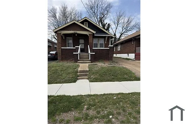 7904 Page Ave photo 1